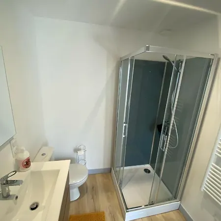 Avec Mezzanine Pour 2 Pers Brehal