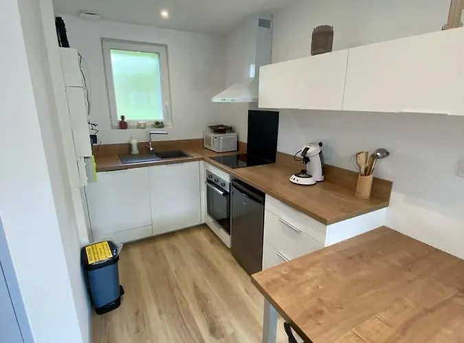 Avec Mezzanine Pour 2 Pers Bréhal